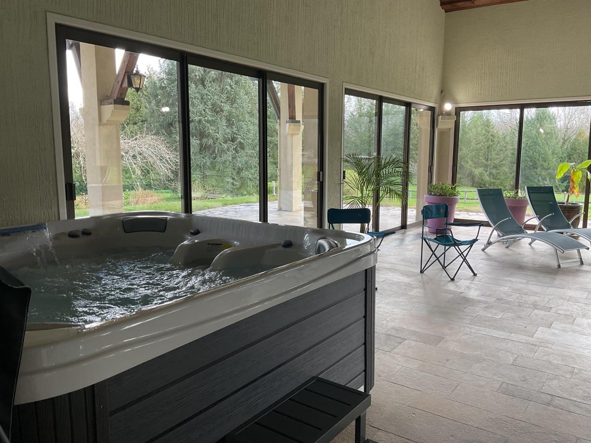 Ma Tranquillite Hotel Courpiere Luaran gambar