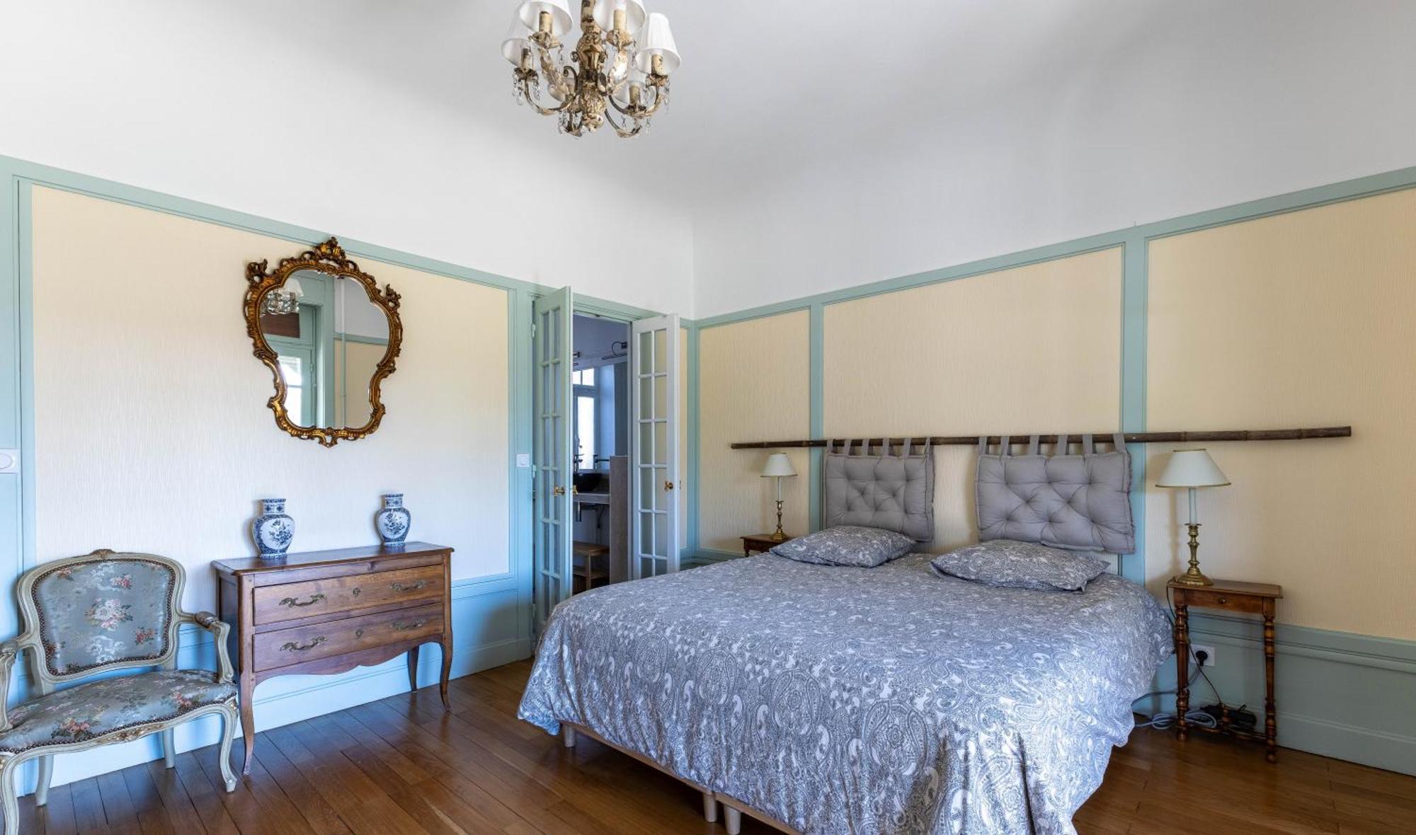 Ma Tranquillite Hotel Courpiere Luaran gambar